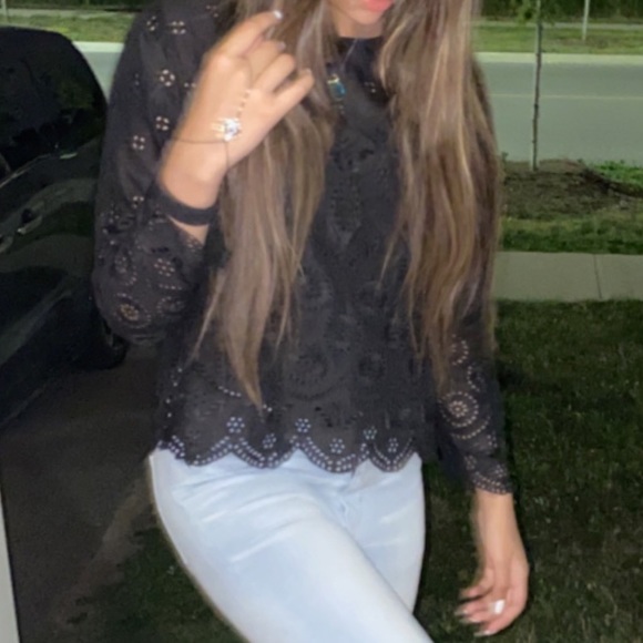 Classy black shirt - Picture 3 of 3